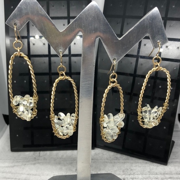 artisan Jewelry - Artisan style boho long  dangle drop oval chip cluster statement earrings.
